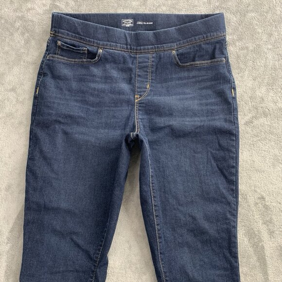 Signature Gold Levi Strauss Jeans Womens 33 Totally Shaping Pull On Skinny Denim - Picture 9 of 15
